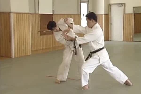 Yokomen Uchi Kotegaeshi (1)(2)