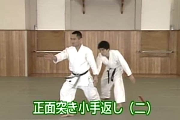 Shomen Tsuki Kotegaeshi (1)(2)