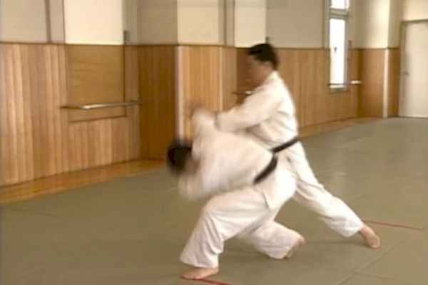 Katate Mochi Sankajo Osae (1)(2)