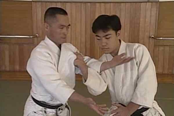 Kata Mochi Sokumen Iriminage (1)(2)